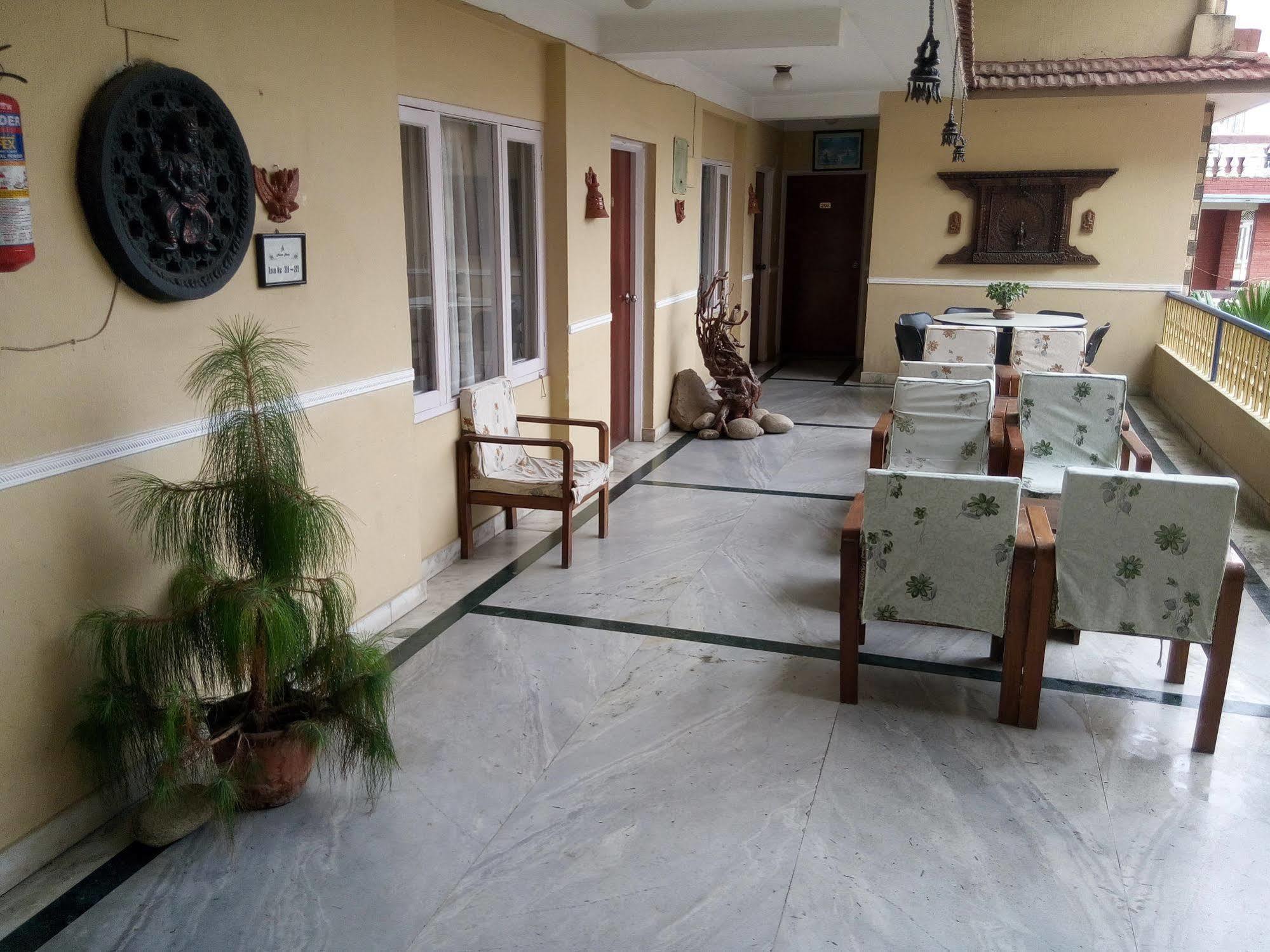 Amar Hotel Katmandu Dış mekan fotoğraf